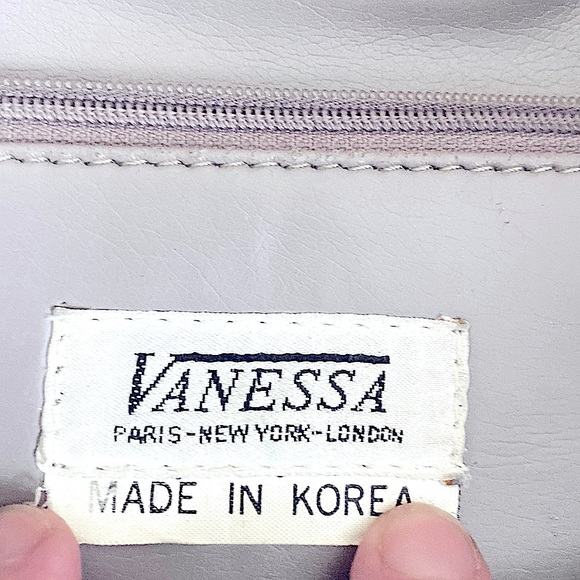 Vintage Vanessa bag made in Korea I added charm. - Picture 4 of 12